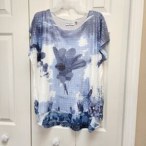 [M] Point Zero Blue and White Floral Lacey Top Short-sleeved Sz Medium Feminine‎